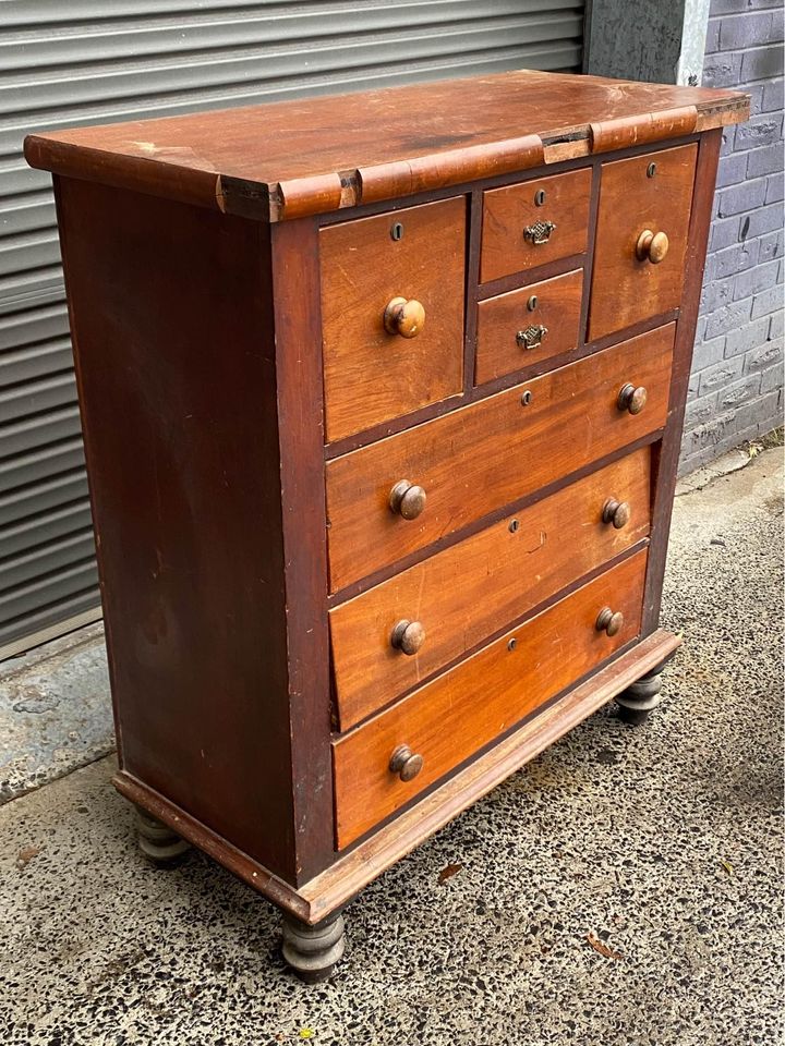 Antique Chest of Drawers