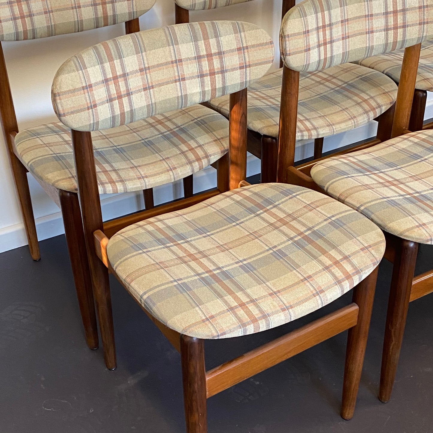 Genuine Mid Century Modern MCM Dining Chairs- Set of 6